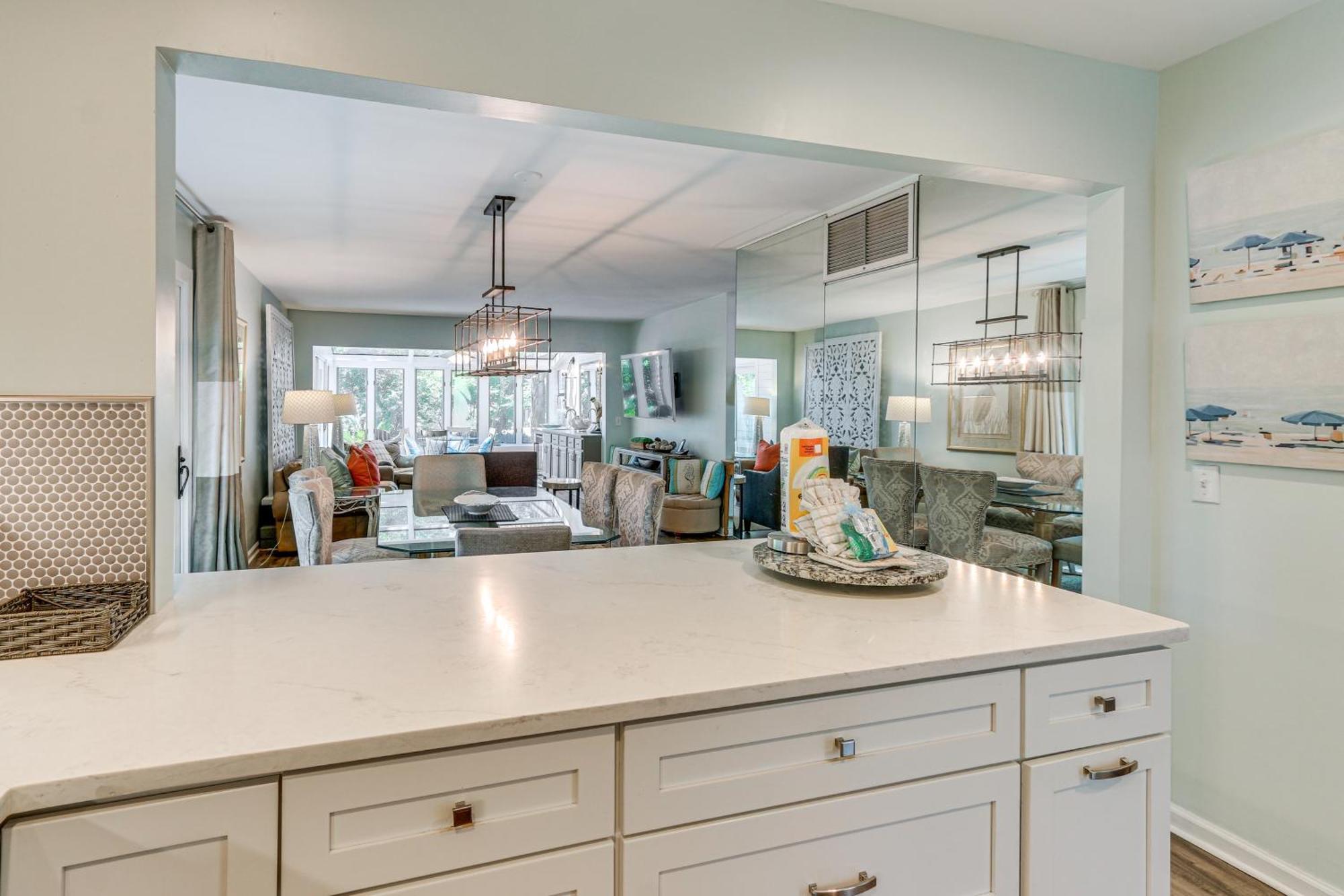 Modern Hilton Head Retreat Walk To Beach And Golf! Hilton Head Island Exteriör bild