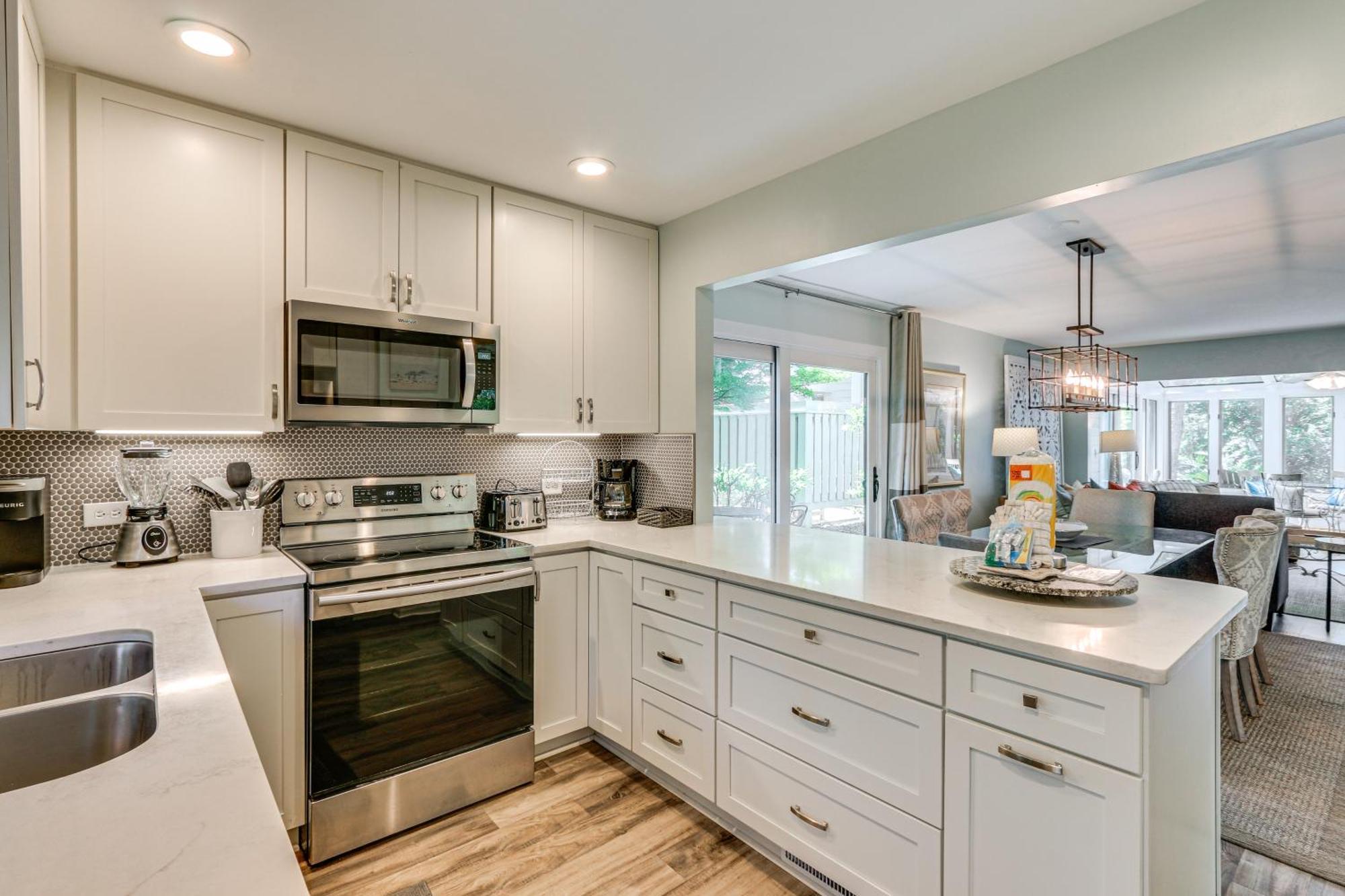 Modern Hilton Head Retreat Walk To Beach And Golf! Hilton Head Island Exteriör bild