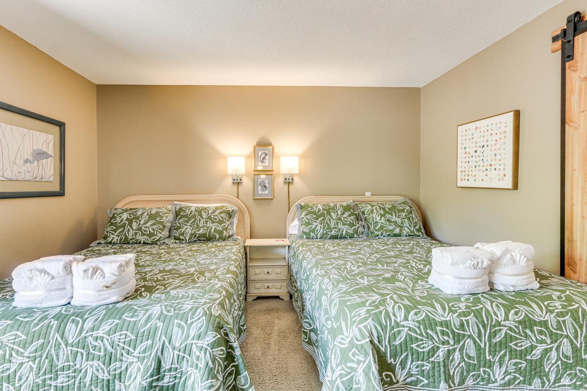 Modern Hilton Head Retreat Walk To Beach And Golf! Hilton Head Island Exteriör bild